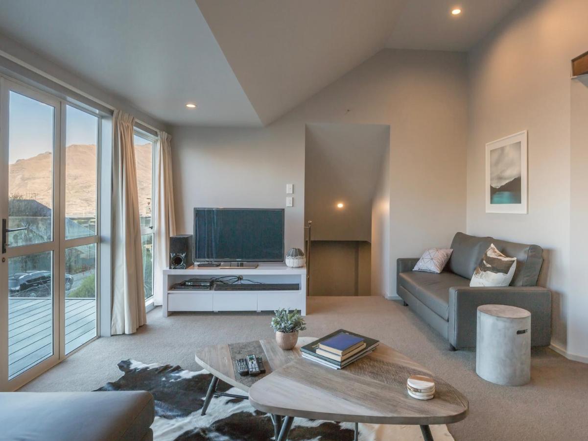 Wakatipu Views - Holiday home *